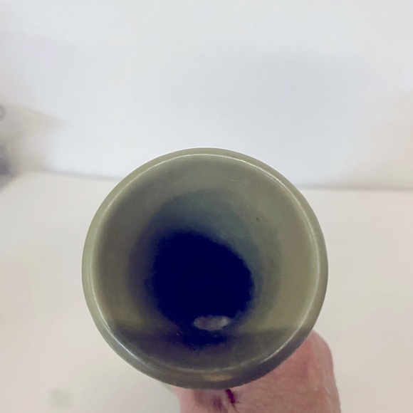 Vintage McCoy Florine vase matte olive green # 403 - Picture 3 of 6